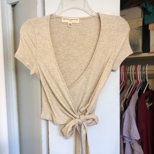 Cross front, tied crop top.